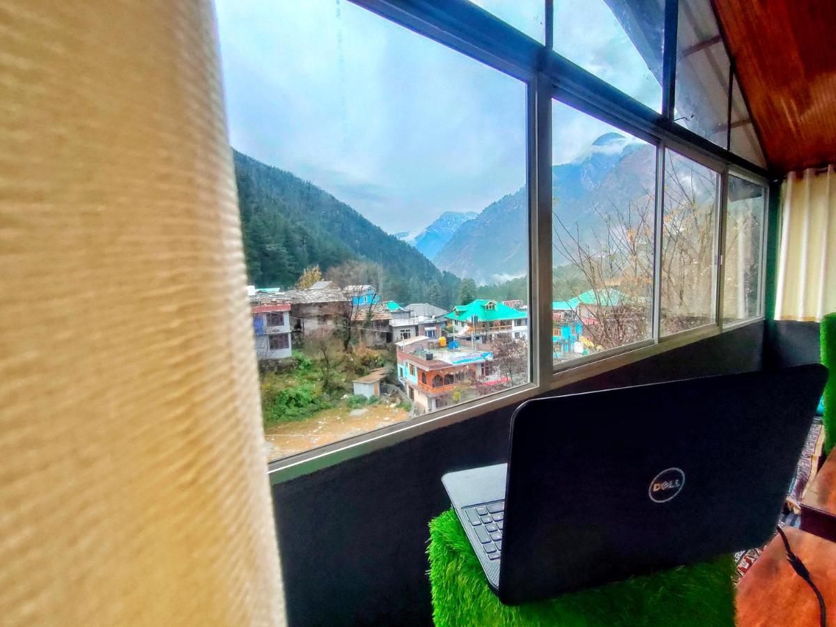 I Love Kasol Hostel & Rooftop Cafe Экстерьер фото